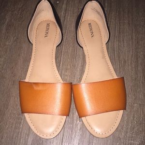 Merona slip on sandals